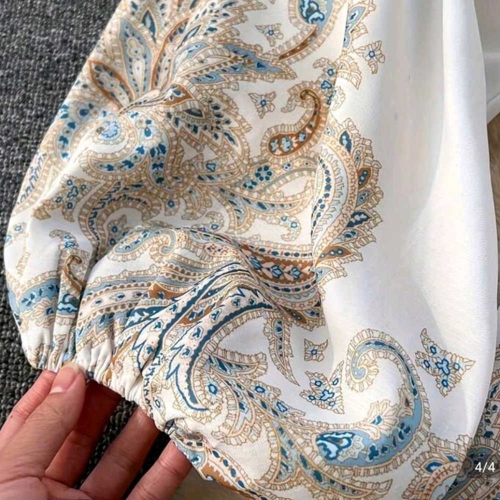 Elegant Paisley Print Dress with Belt - Picture 2 of 5